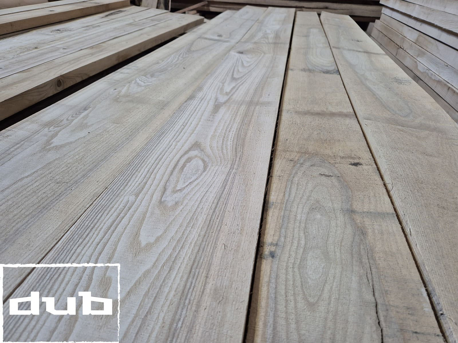 Массив ясеня сухой обрезной 1 сорт 3000х150х50